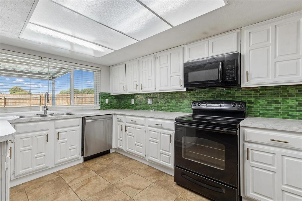 7319 Blackwillow Lane, Dallas, TX 75249