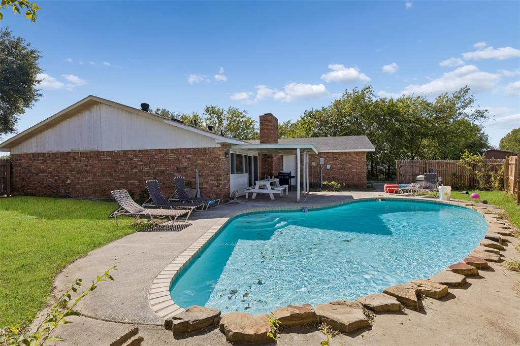 7319 Blackwillow Lane, Dallas, TX 75249