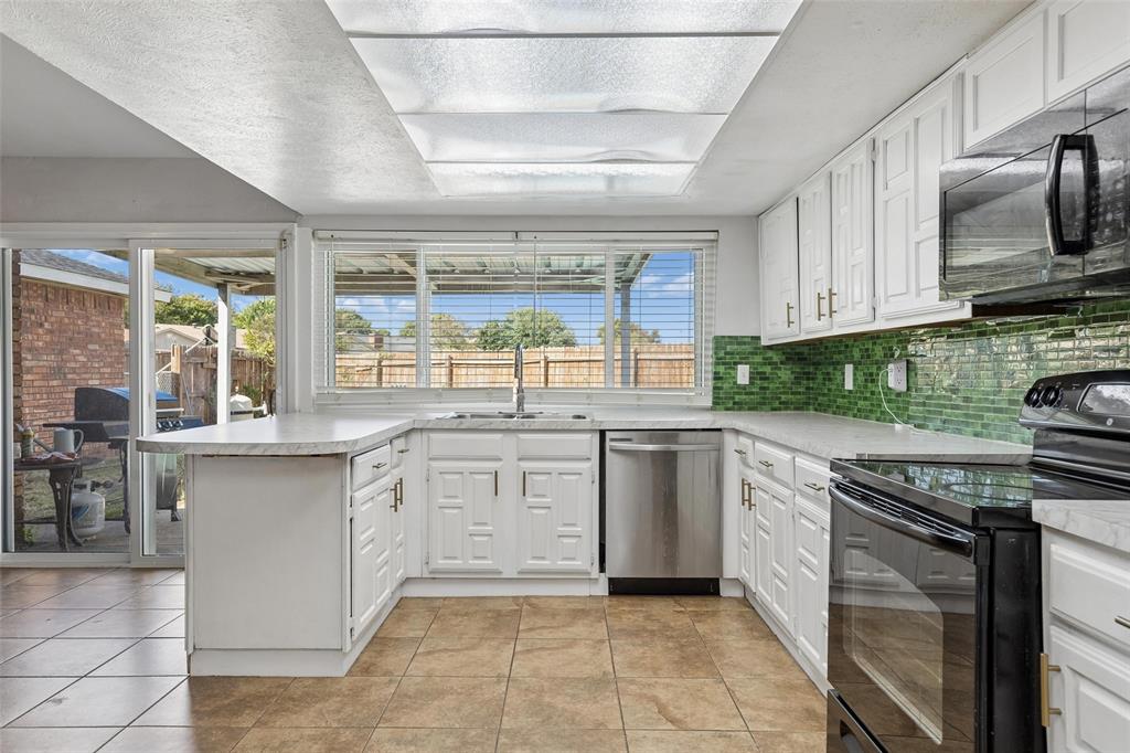 7319 Blackwillow Lane, Dallas, TX 75249