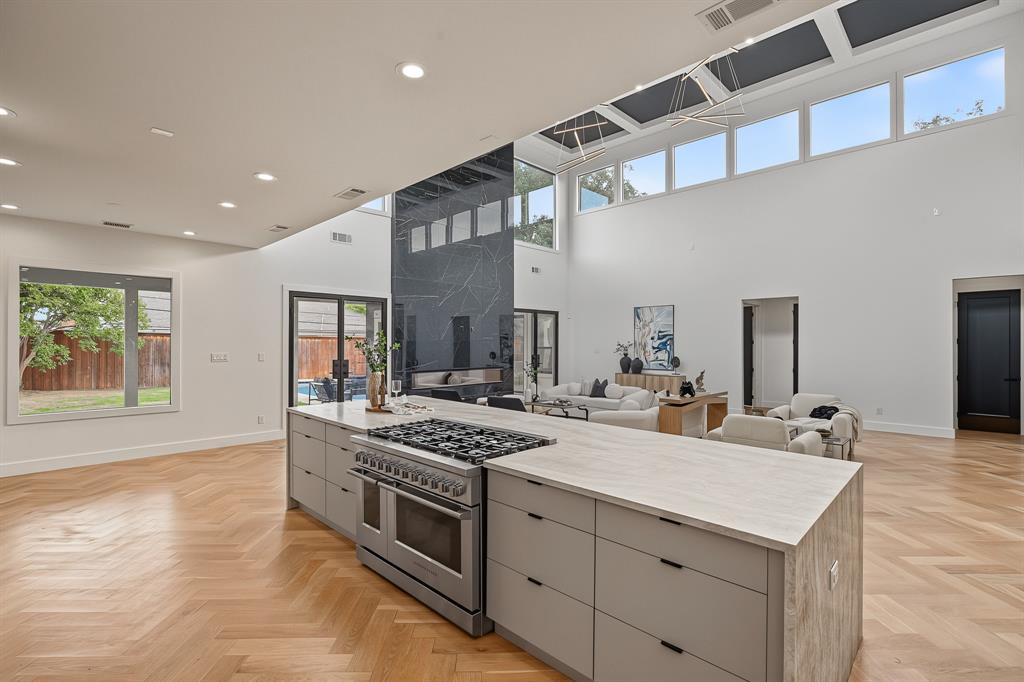 14140 Edgecrest Drive, Dallas, TX 75254