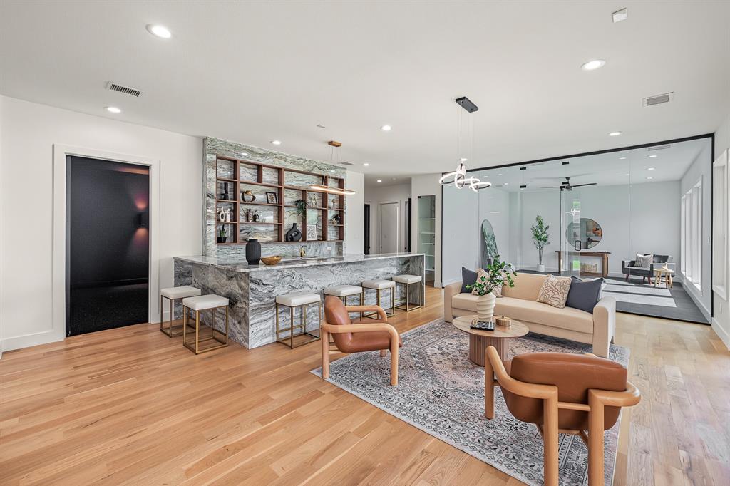 14140 Edgecrest Drive, Dallas, TX 75254
