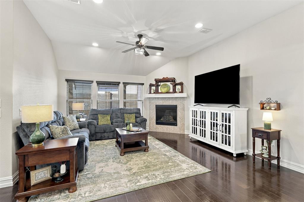 525 Yellowstone Drive, Celina, TX 75009 525 Yellowstone Drive, Celina, TX 75009