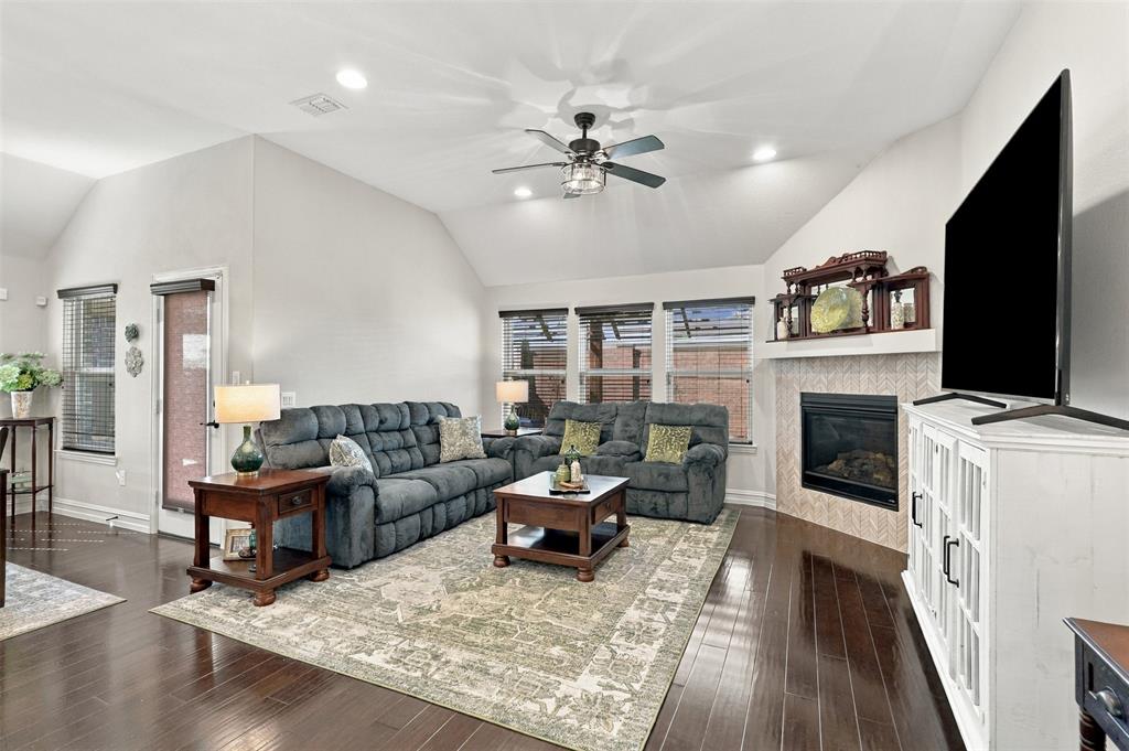 525 Yellowstone Drive, Celina, TX 75009 525 Yellowstone Drive, Celina, TX 75009
