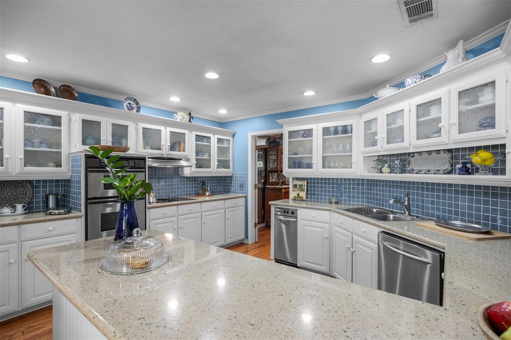 16024 Chalfont Circle, Dallas, TX 75248
