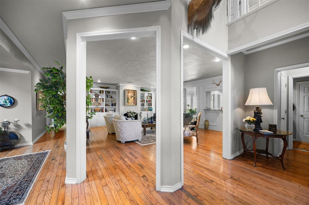 16024 Chalfont Circle, Dallas, TX 75248