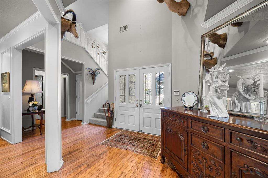 16024 Chalfont Circle, Dallas, TX 75248