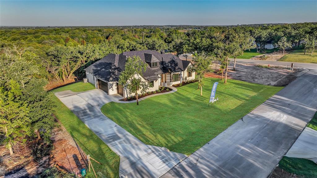 2021 Forest Bridge Drive, Azle, TX 76020
