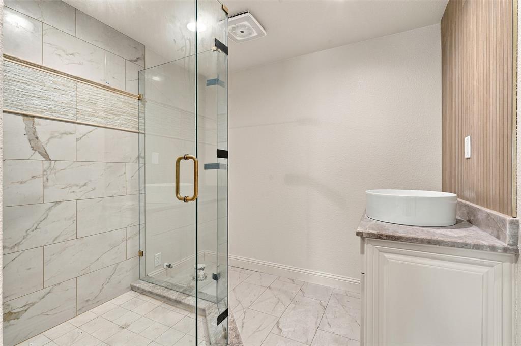 Ensuite