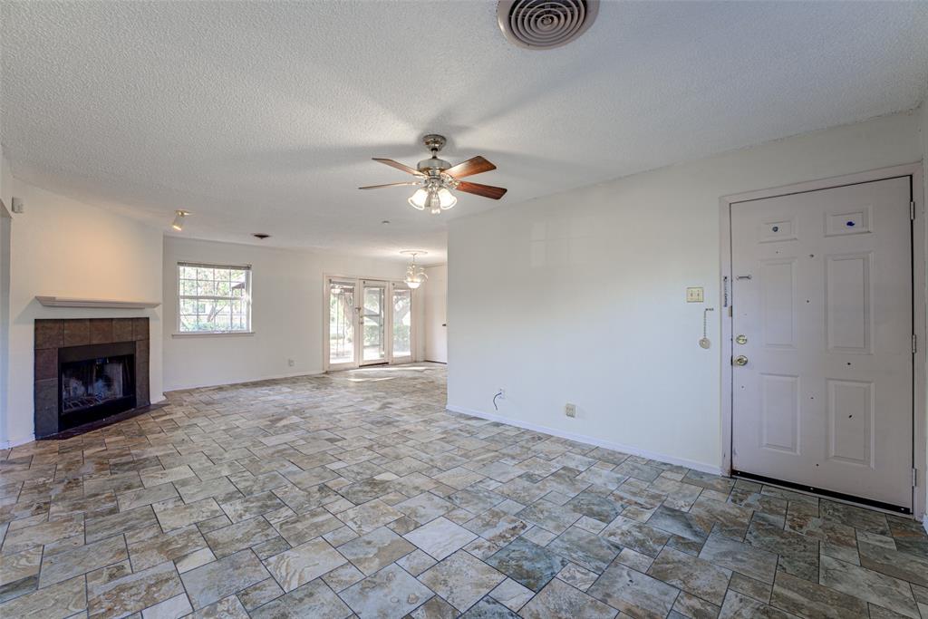 2906 Windmill Lane, Farmers Branch, TX 75234