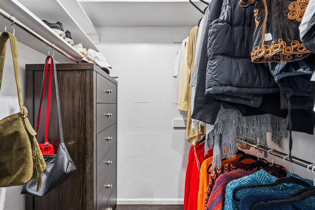 Primary Bedroom Closet