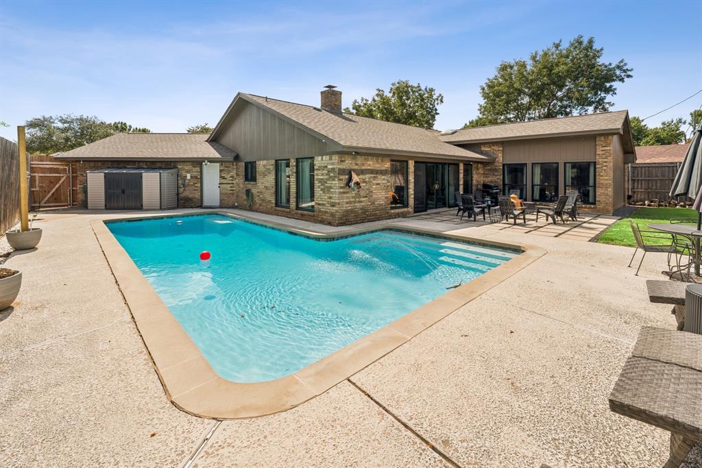 Pool