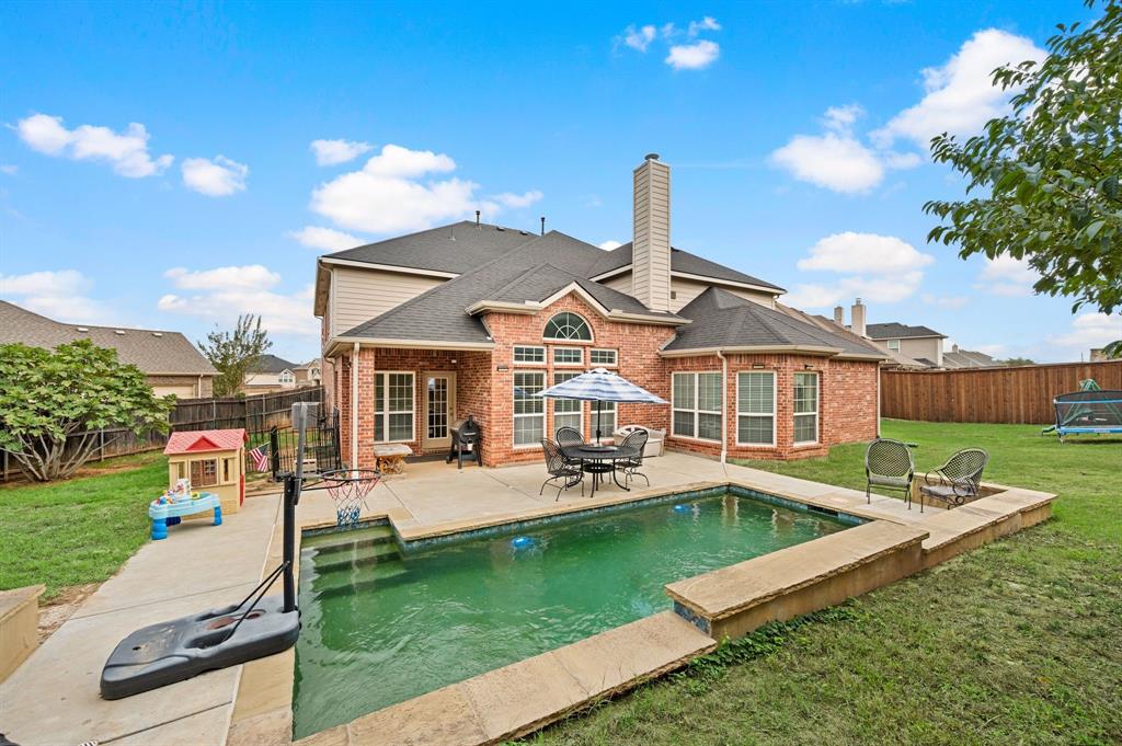 209 Chateau Avenue, Kennedale, TX 76060