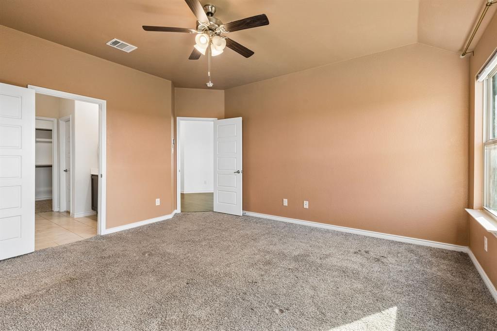 Master Bedroom/Master Bathroom