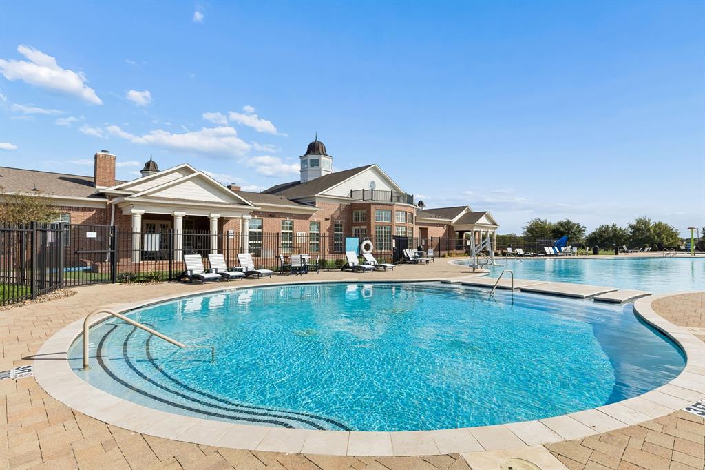 Community Pool and Splashpad