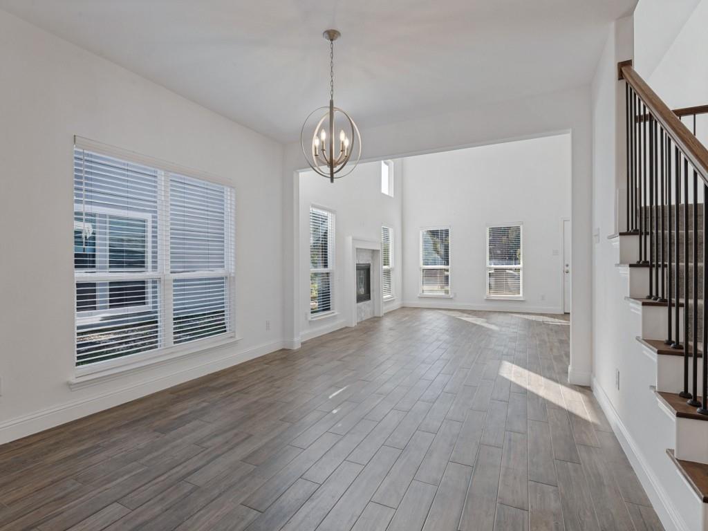 336 Clark Street, Irving, TX 75060 336 Clark Street, Irving, TX 75060