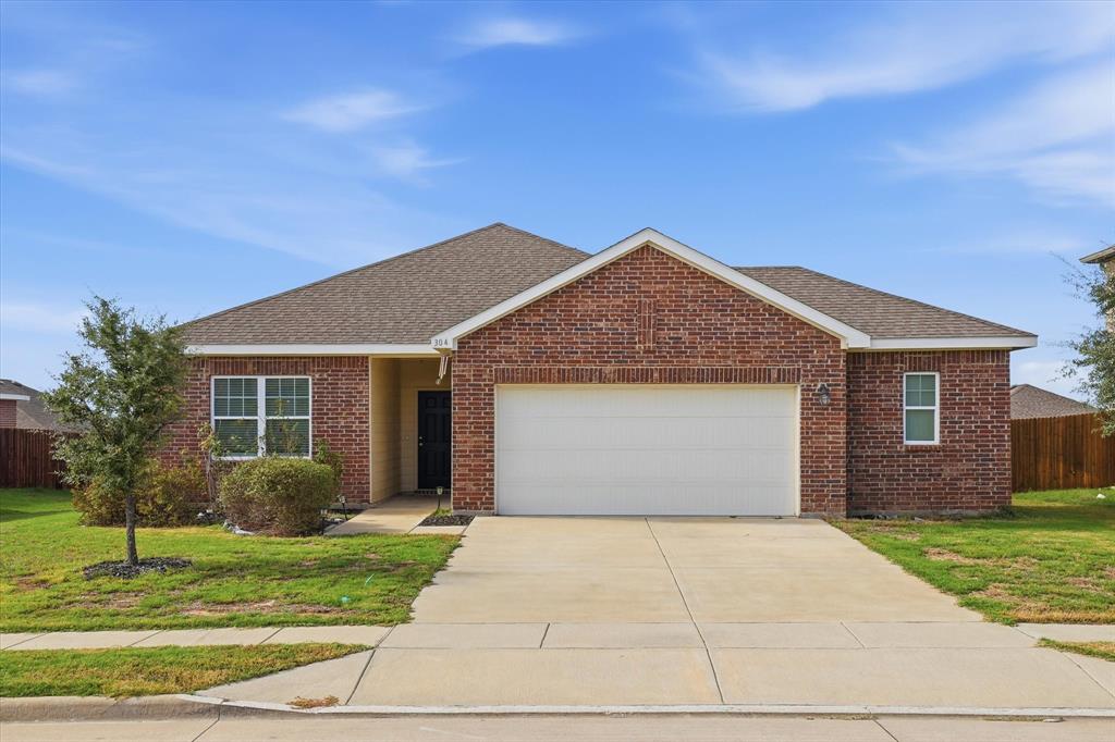 304 Sabine River Road, Glenn Heights, TX 75154