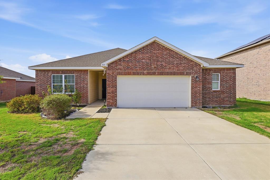 304 Sabine River Road, Glenn Heights, TX 75154