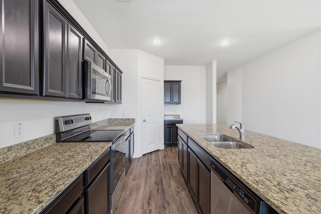 304 Sabine River Road, Glenn Heights, TX 75154 304 Sabine River Road, Glenn Heights, TX 75154