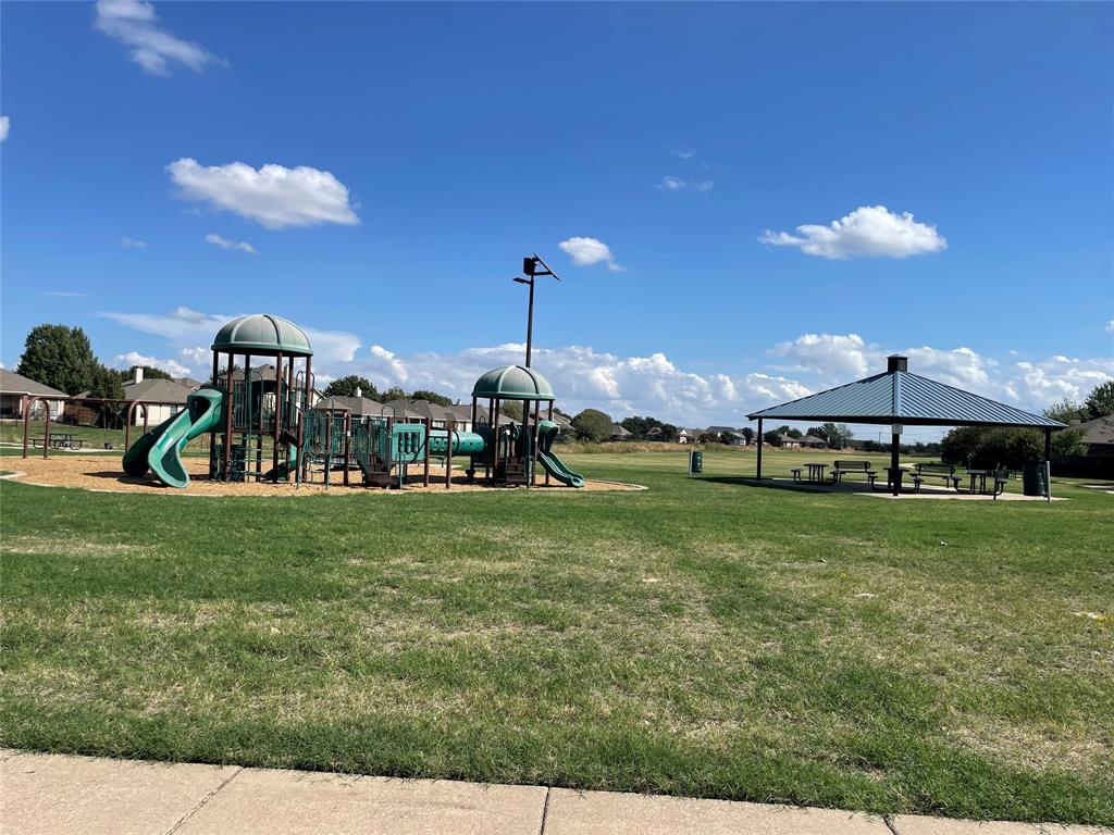 10909 Hawks Landing Road, Fort Worth, TX 76052