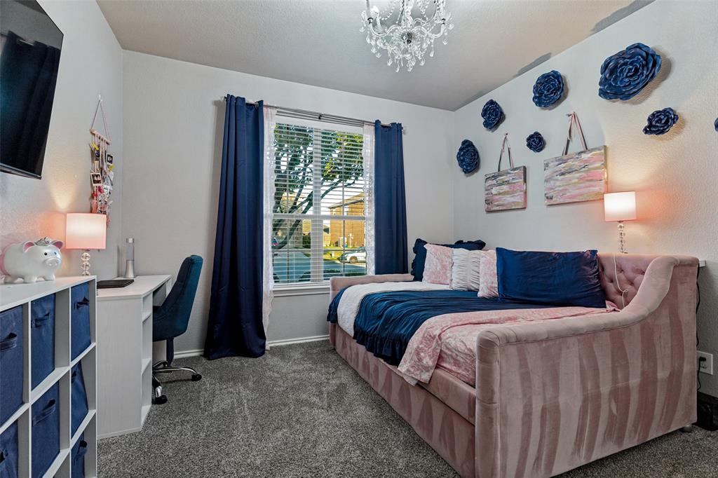 10909 Hawks Landing Road, Fort Worth, TX 76052