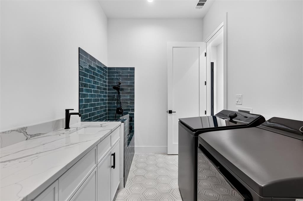 5803 Velasco Avenue, Dallas, TX 75206