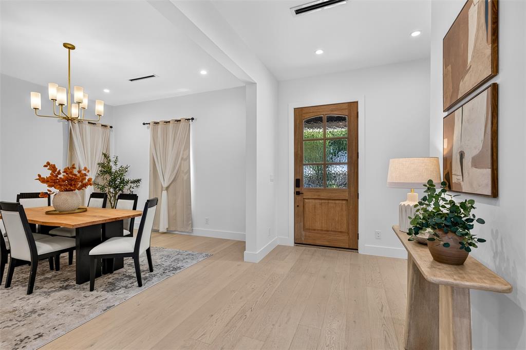 5803 Velasco Avenue, Dallas, TX 75206
