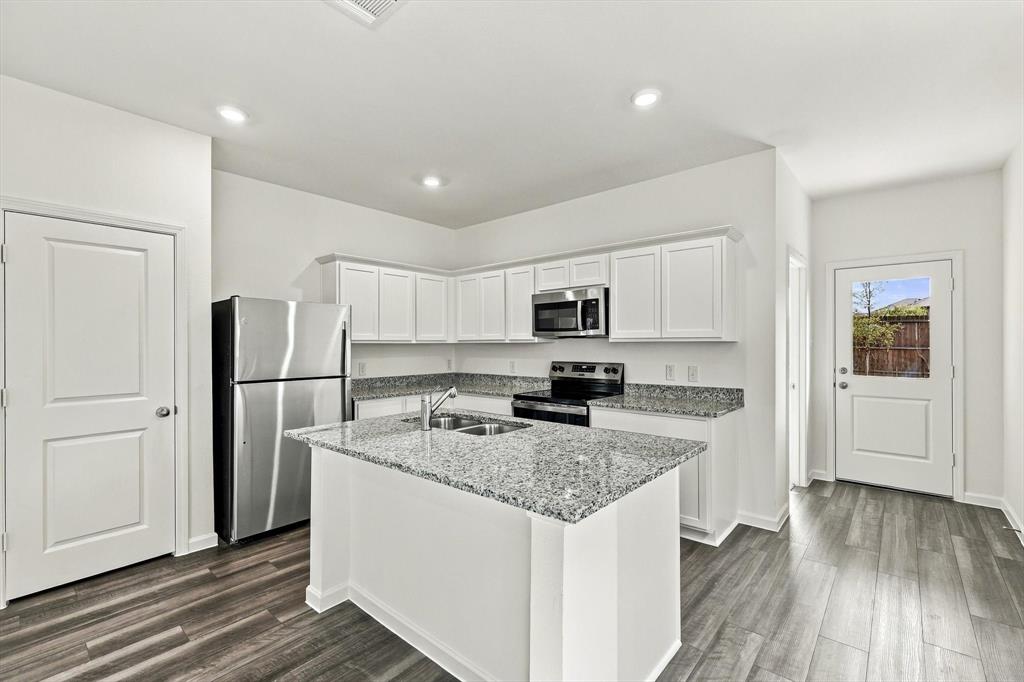 2210 Burnwood Street, Melissa, TX 75454