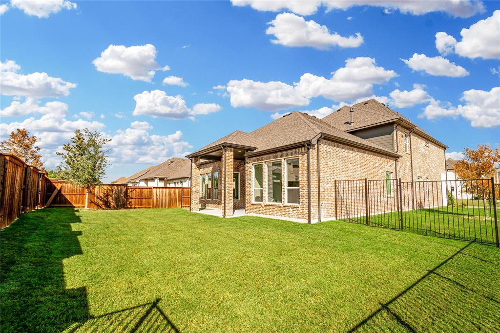 2001 Newton Lane, McKinney, TX 75071