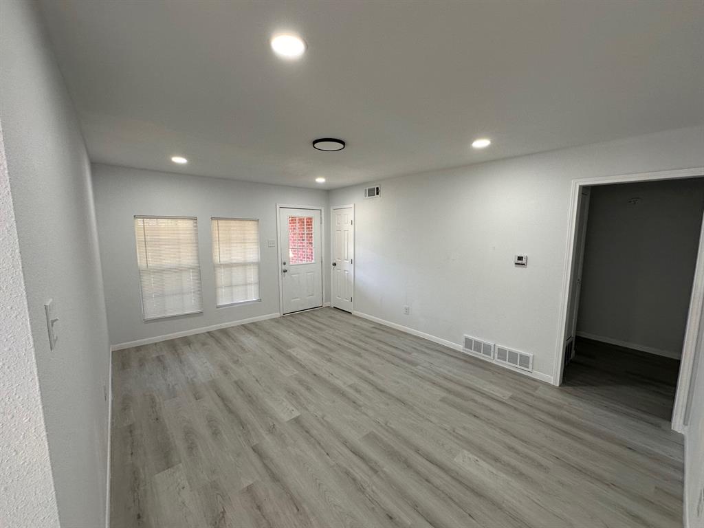 522 Donald Drive, Garland, TX 75041