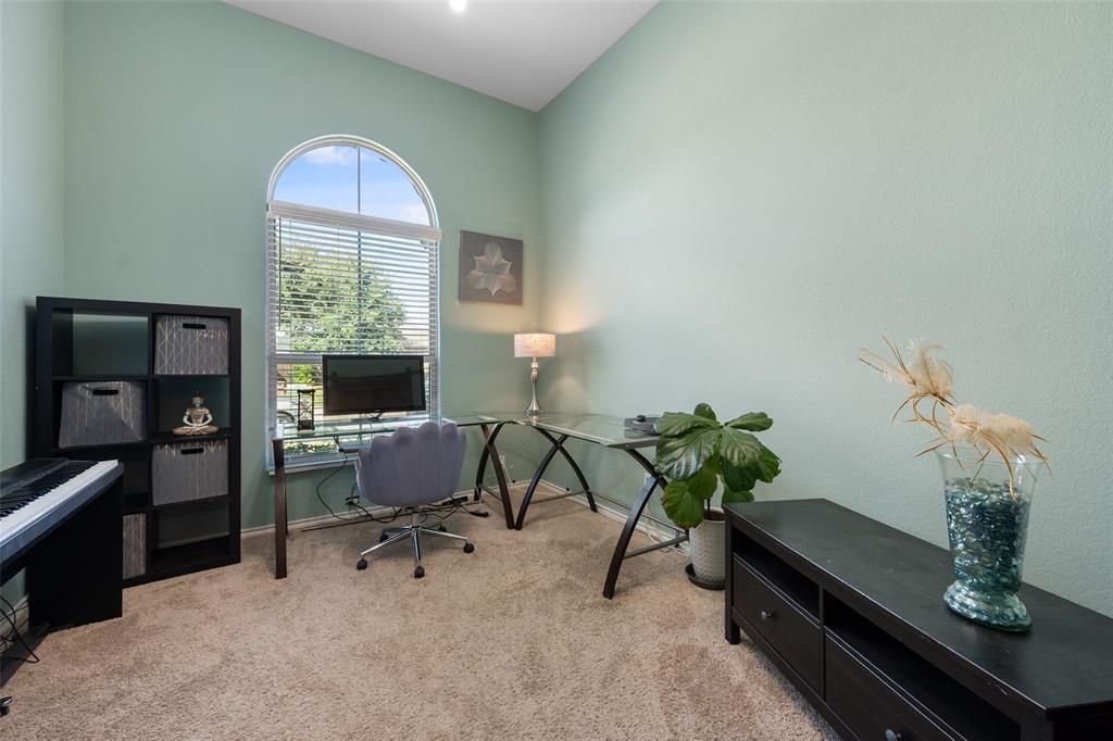 1060 Doe Meadow Drive, Fort Worth, TX 76028