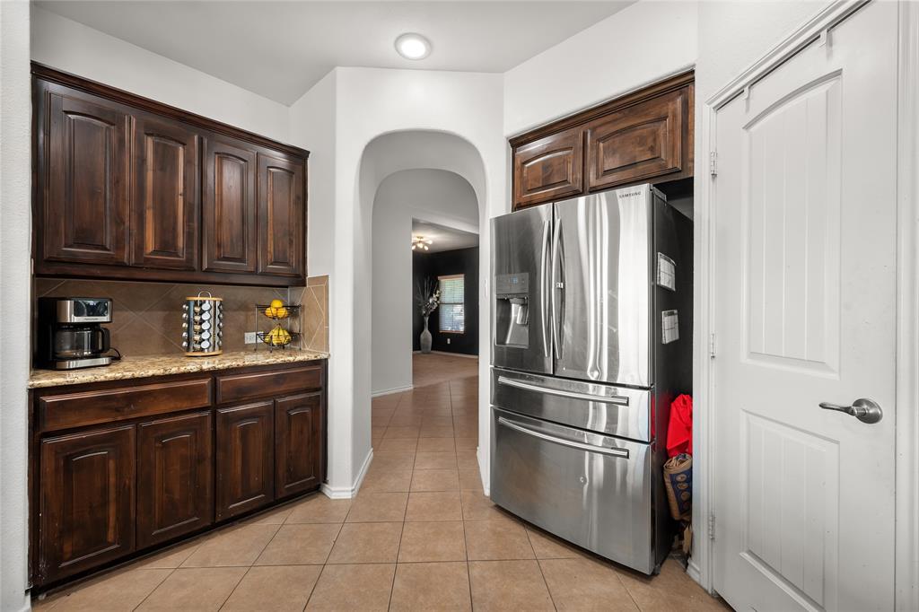 1060 Doe Meadow Drive, Fort Worth, TX 76028