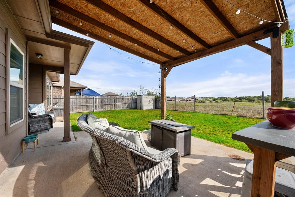 1060 Doe Meadow Drive, Fort Worth, TX 76028