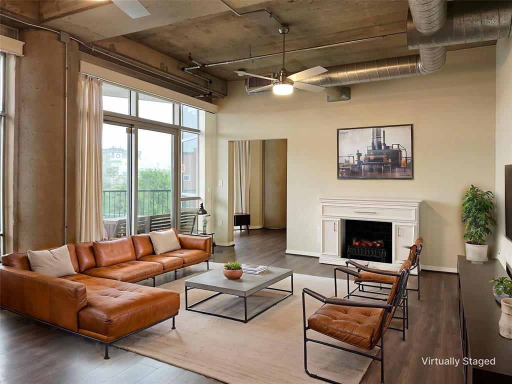 Sophisticated Dallas condo offering breathtakingskyline views and modern upgrades