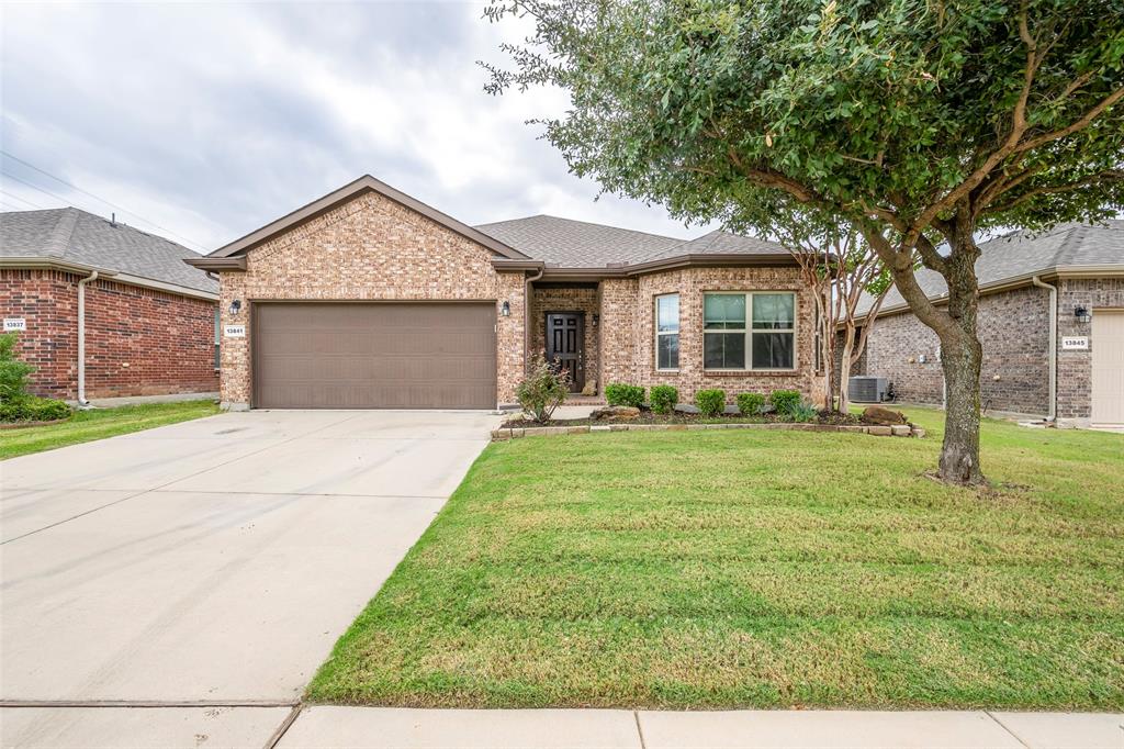 13841 Langston Lake Road, Fort Worth, TX 76262