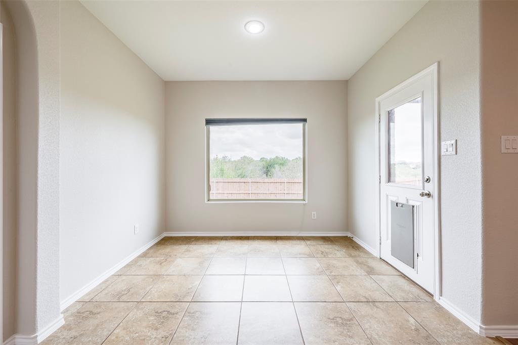 13841 Langston Lake Road, Fort Worth, TX 76262