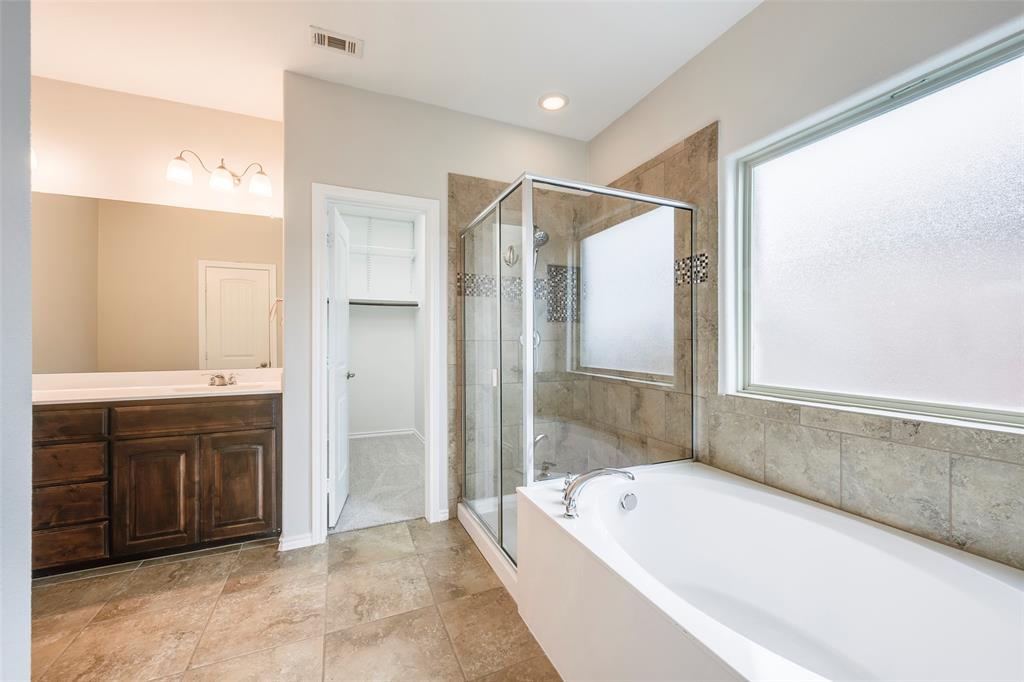 13841 Langston Lake Road, Fort Worth, TX 76262