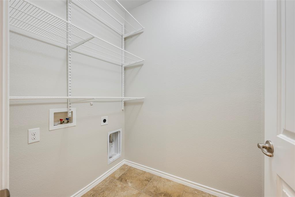 13841 Langston Lake Road, Fort Worth, TX 76262