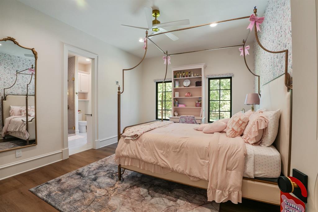 3030 Stonegate Boulevard, Tyler, TX 75703