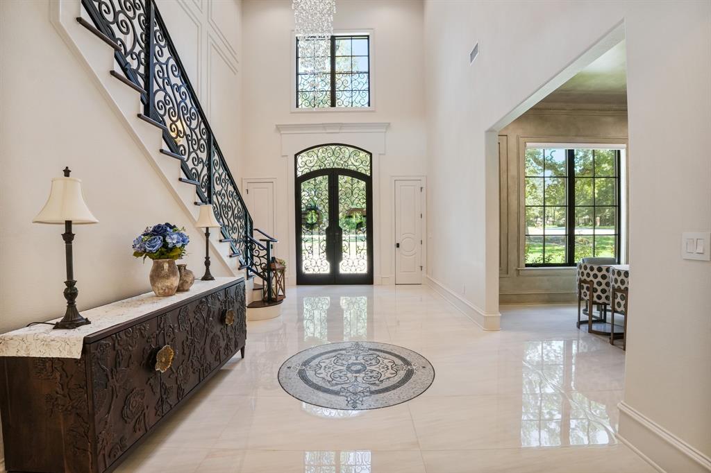 3030 Stonegate Boulevard, Tyler, TX 75703