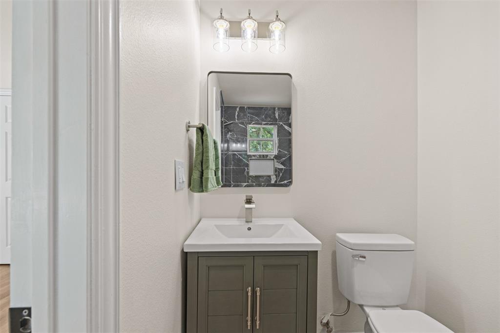 Ensuite bathroom