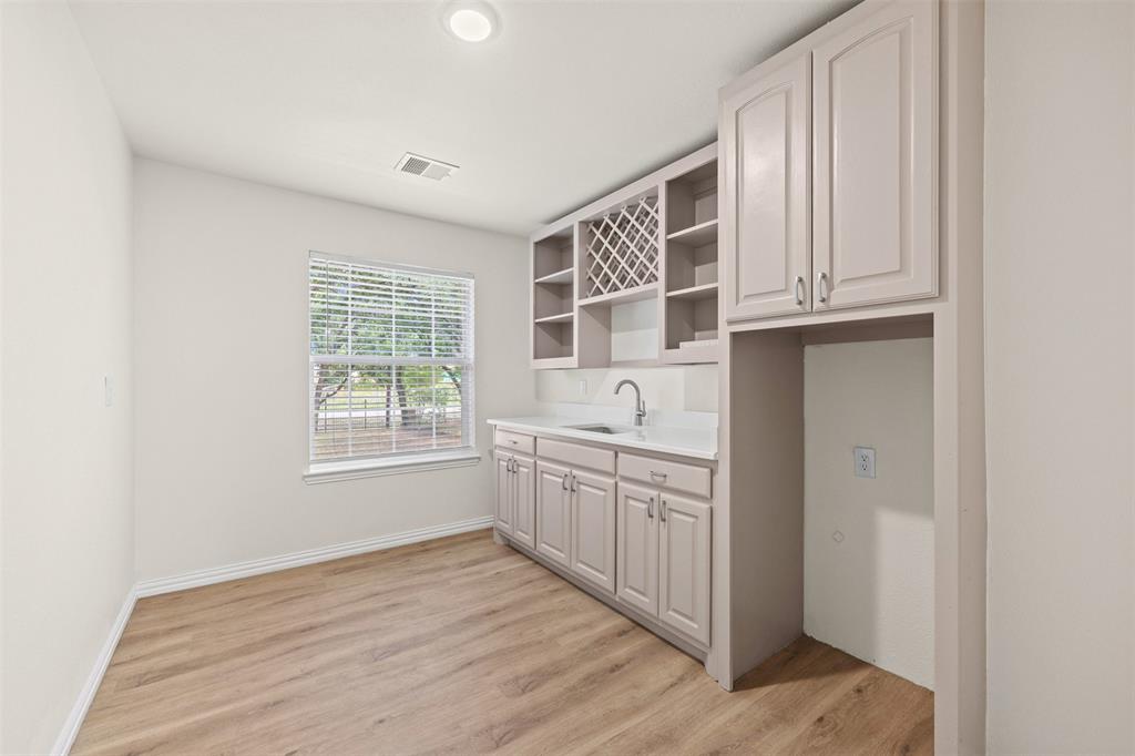 Upstairs kitchenette