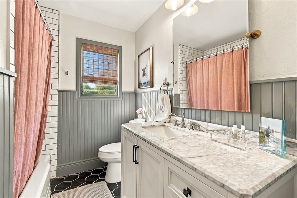 3821 Cobbs Drive, Waco, TX 76708