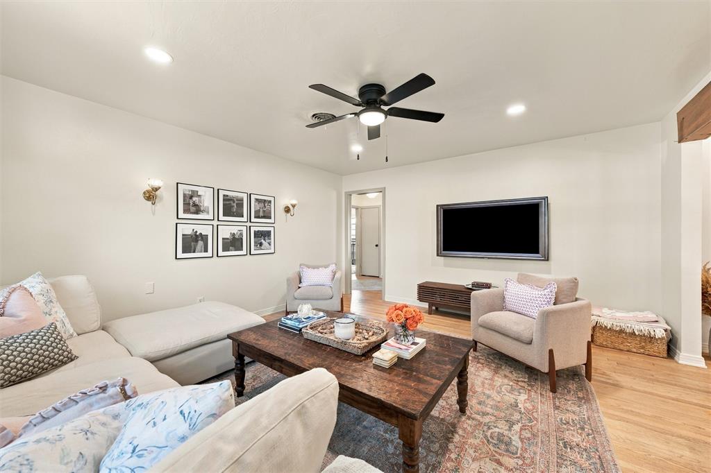 3821 Cobbs Drive, Waco, TX 76708 3821 Cobbs Drive, Waco, TX 76708