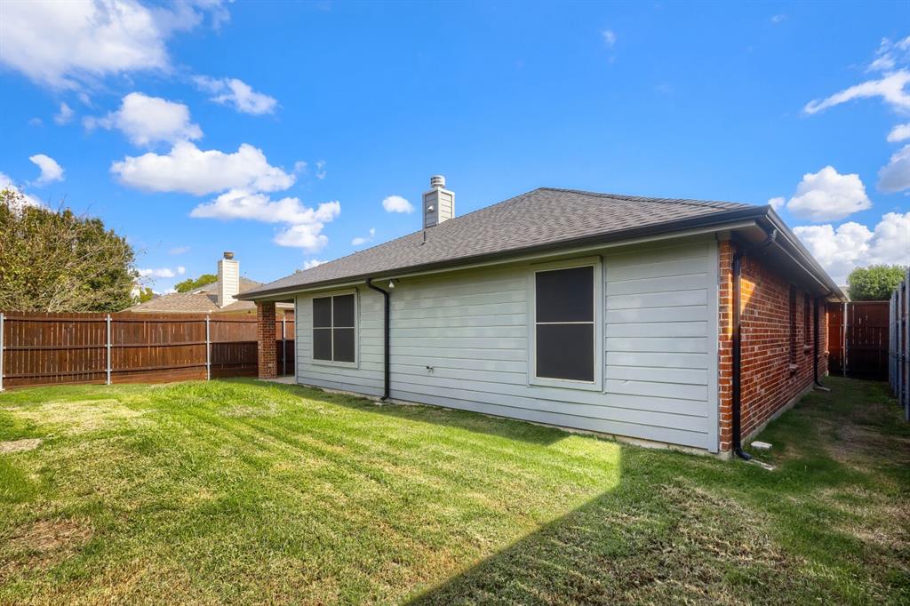 412 Crossbill Lane, Little Elm, TX 75068