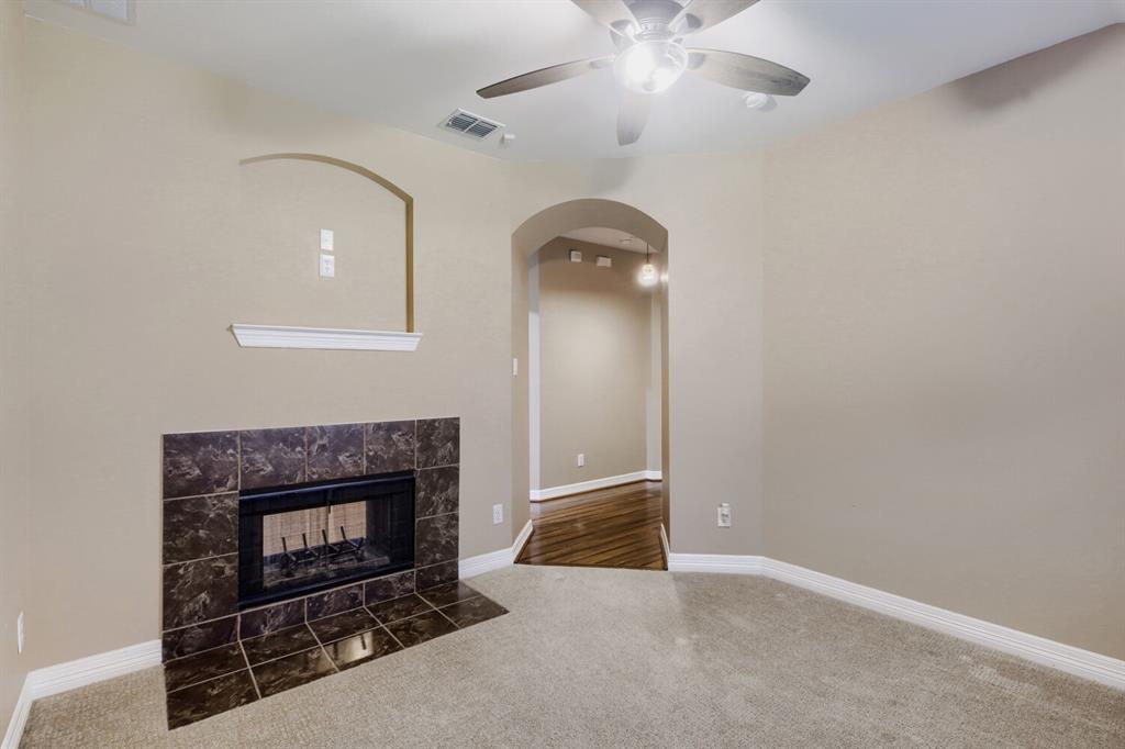 412 Crossbill Lane, Little Elm, TX 75068