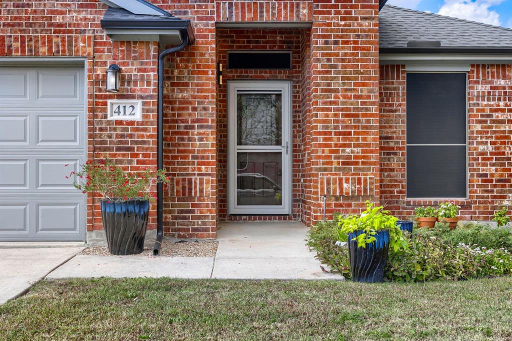 412 Crossbill Lane, Little Elm, TX 75068