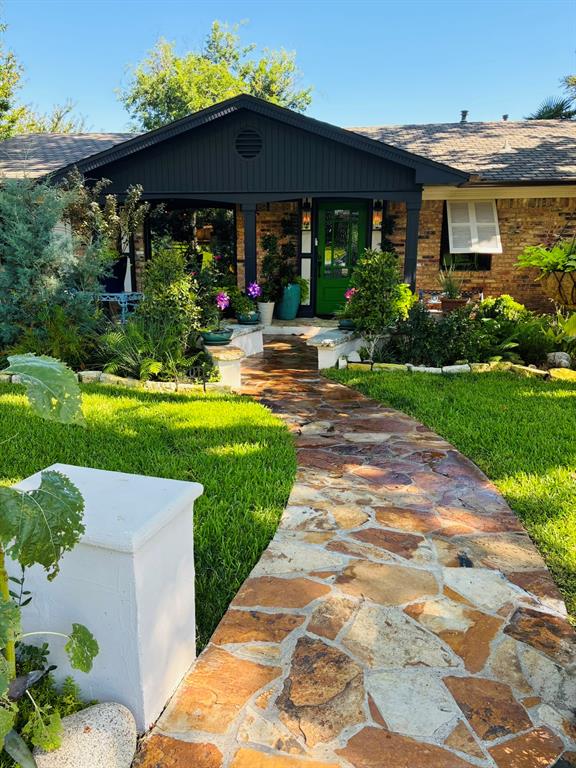 9011 Fringewood Drive, Dallas, TX 75228