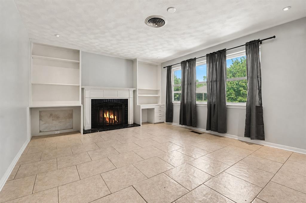 8057 Fall River Drive, Dallas, TX 75228 8057 Fall River Drive, Dallas, TX 75228