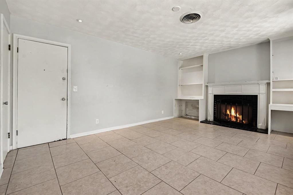 8057 Fall River Drive, Dallas, TX 75228 8057 Fall River Drive, Dallas, TX 75228