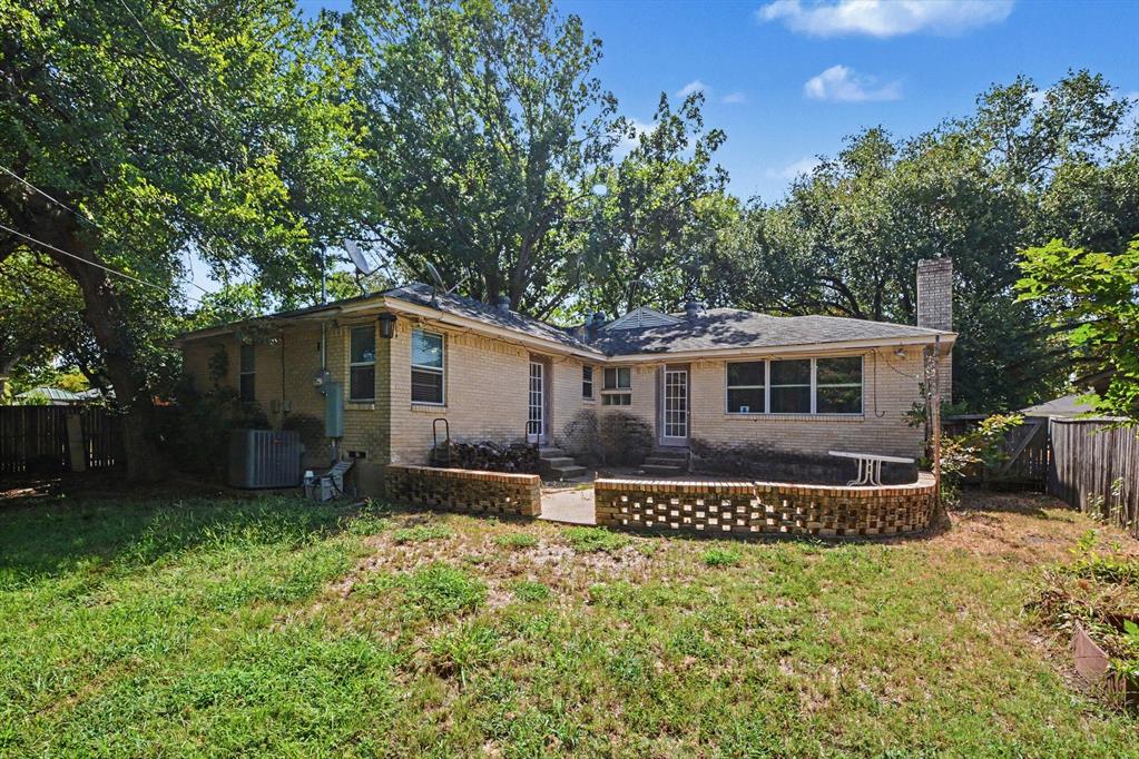 8057 Fall River Drive, Dallas, TX 75228